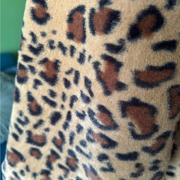 Leopard Jacket - Picture 4 of 8